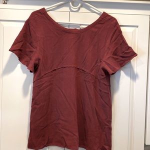 Linen burgundy short sleeve top, new and never worn. Size M